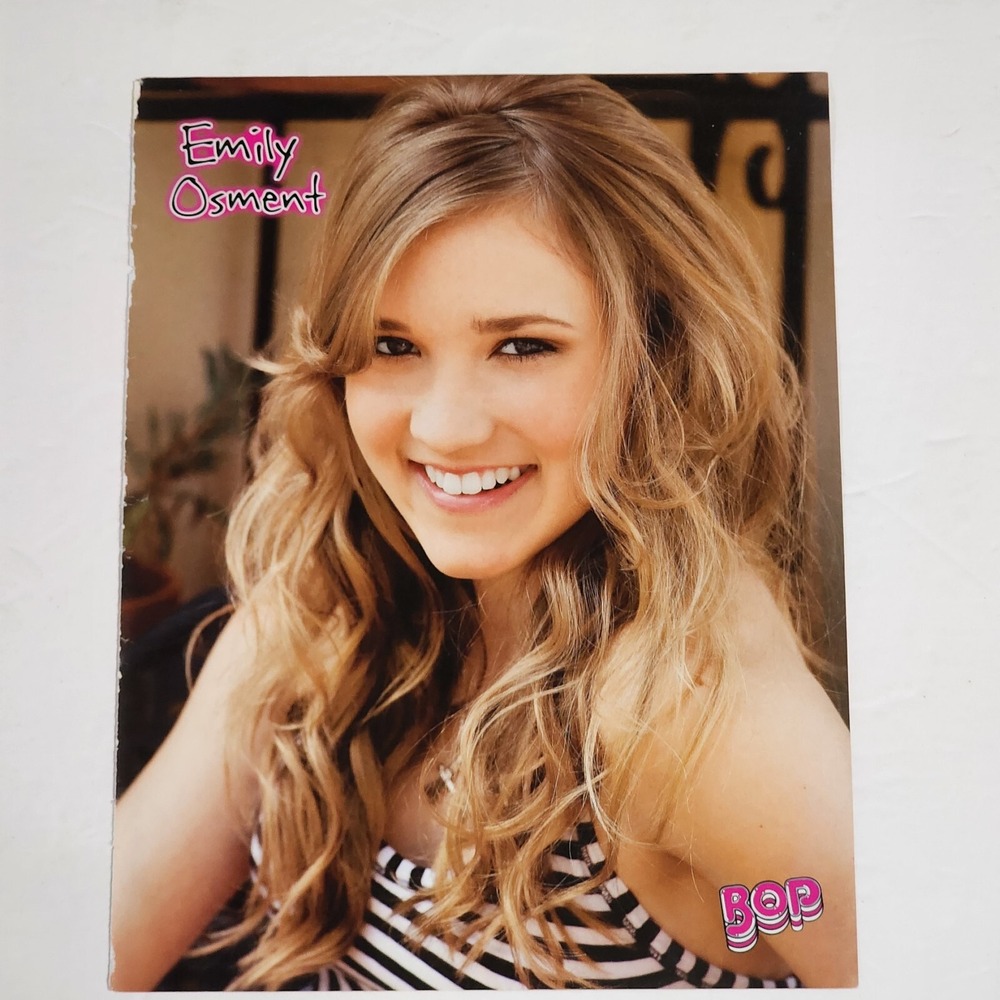Emily Osment Hannah Montana Headshot Pin-Up Poster Clipping 8x10.5 BOP Magazine